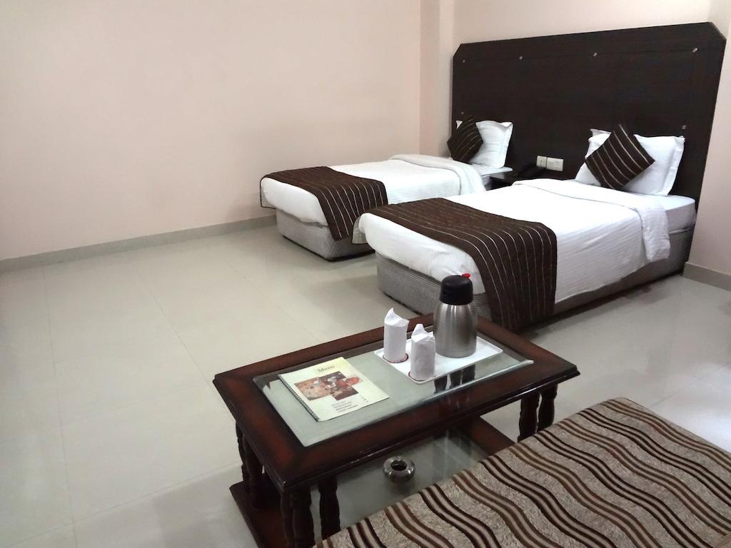 Hotel Kyron Delhi  Room photo