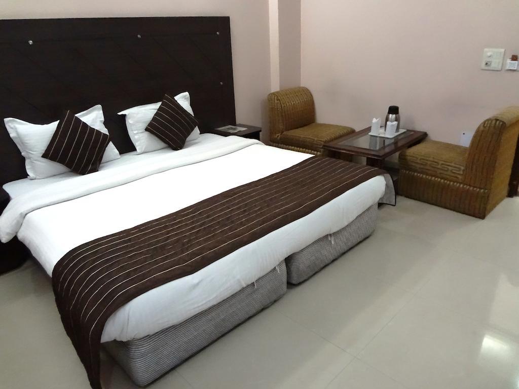 Hotel Kyron Delhi  Room photo
