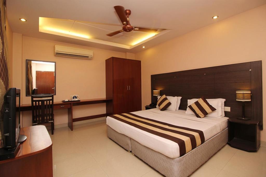 Hotel Kyron Delhi  Exterior photo