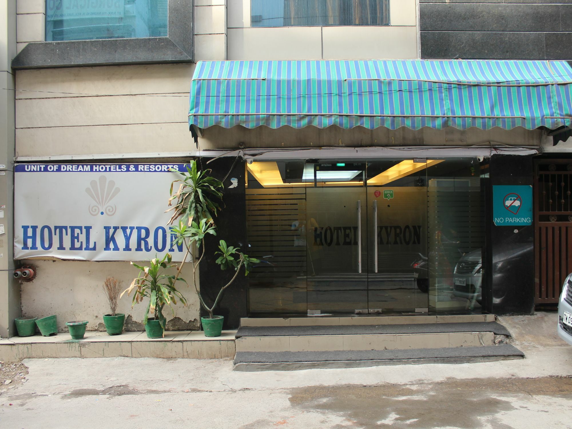 Hotel Kyron Delhi  Exterior photo
